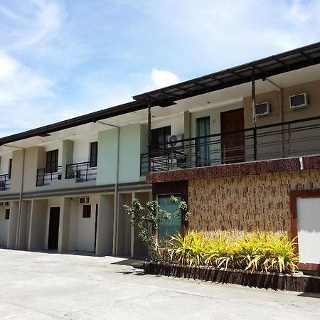 Quezon Premier Hotel Lucena Luaran gambar
