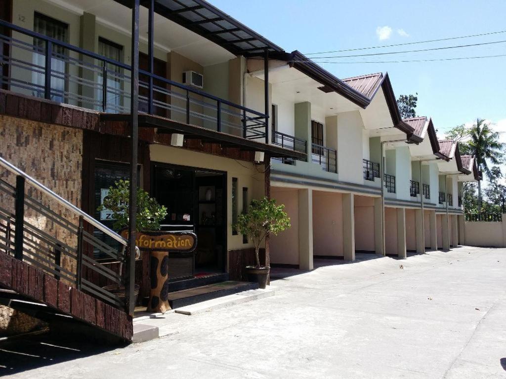 Quezon Premier Hotel Lucena Luaran gambar