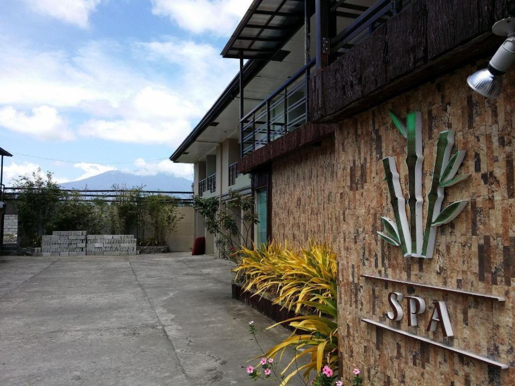 Quezon Premier Hotel Lucena Luaran gambar