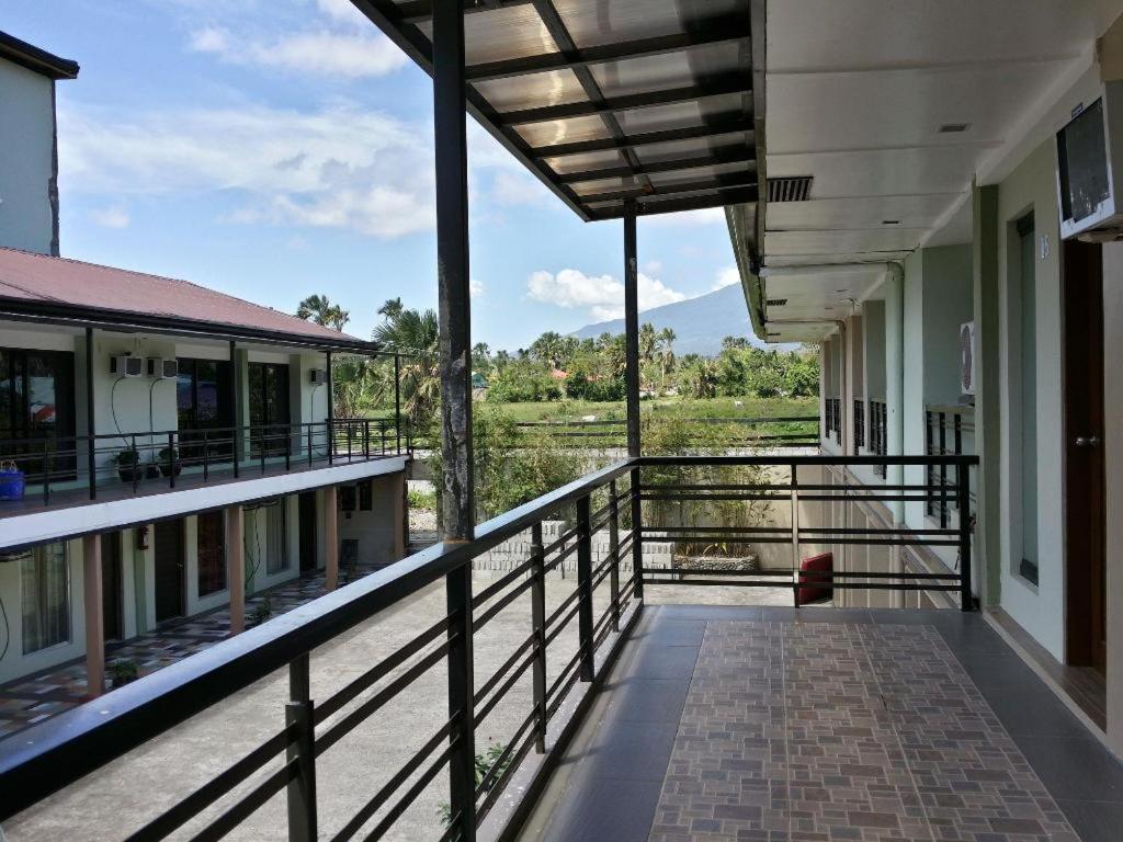 Quezon Premier Hotel Lucena Luaran gambar
